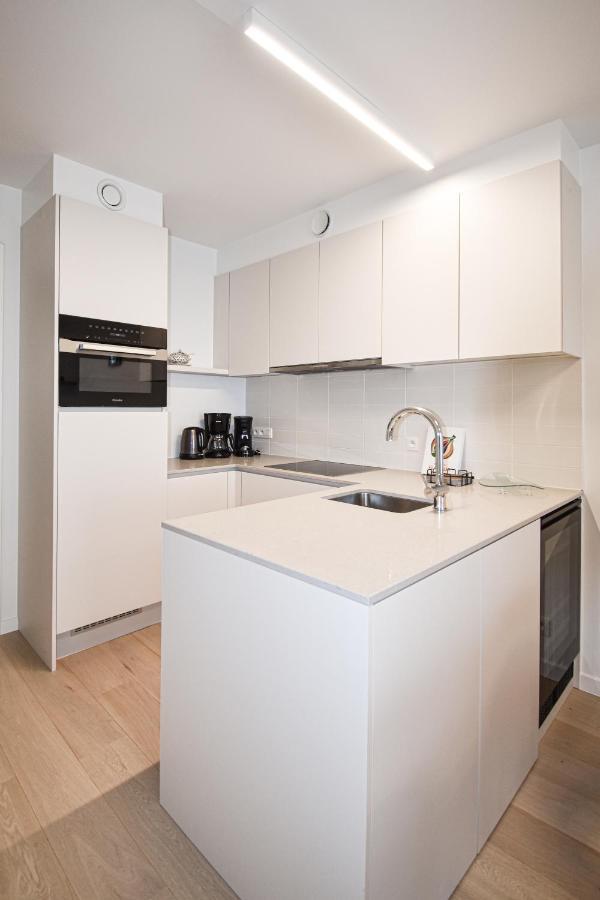 Crystal Residences - Luxurious Seaside Apartments 오스텐드 외부 사진
